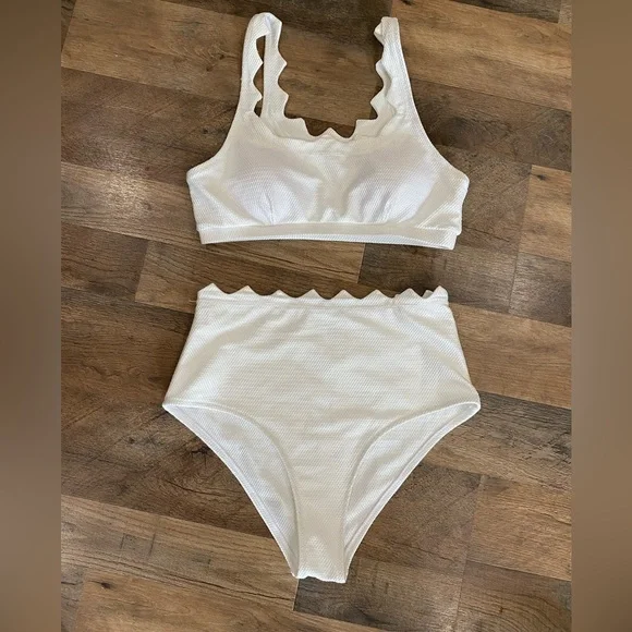 Like New Two-piece High Waisted Swimsuit from Cupshe - Picture 1 of 3